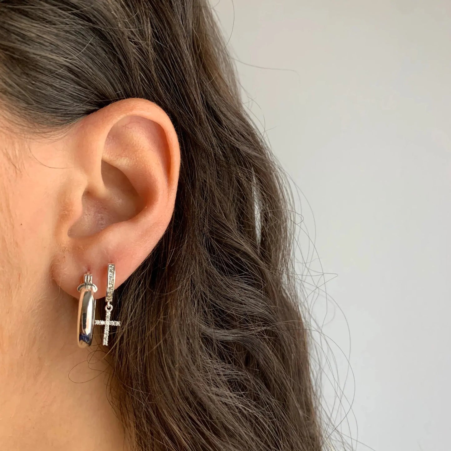 Don't Cross Me Earrings EVRY JEWELS