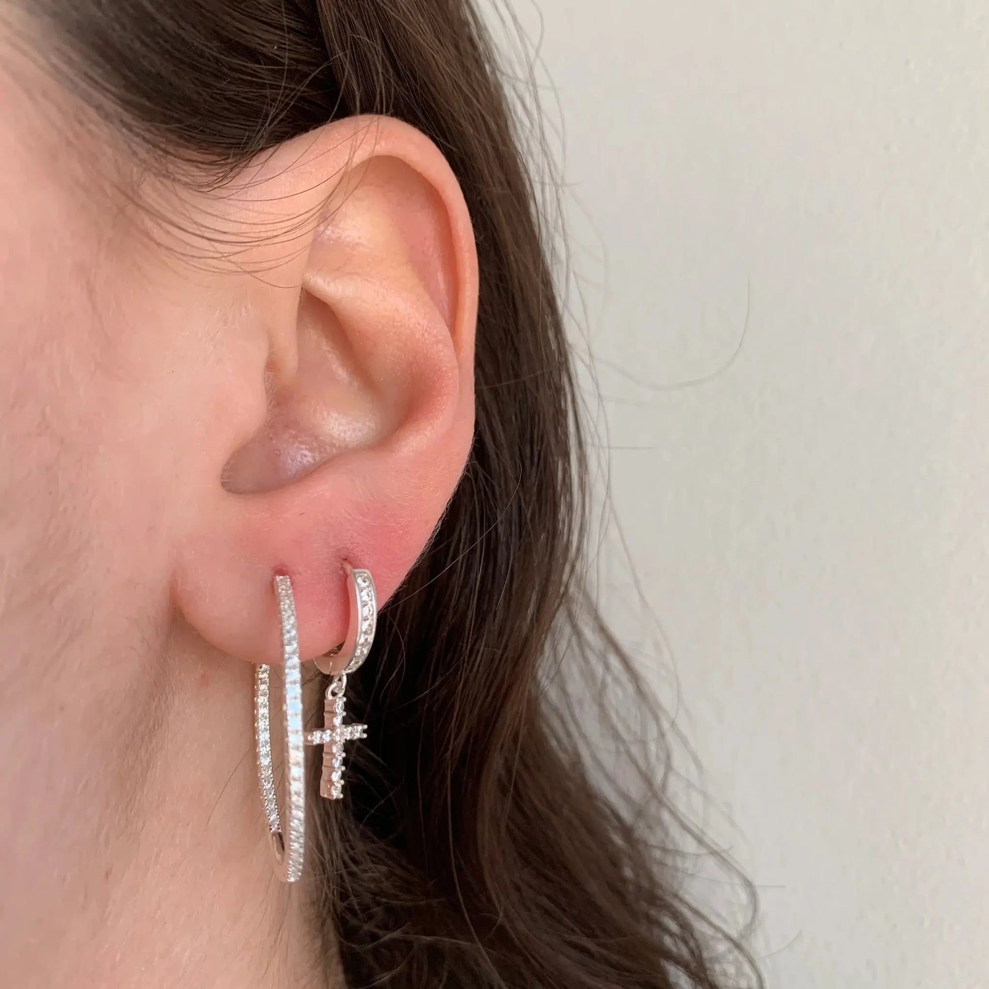 Don't Cross Me Earrings EVRY JEWELS